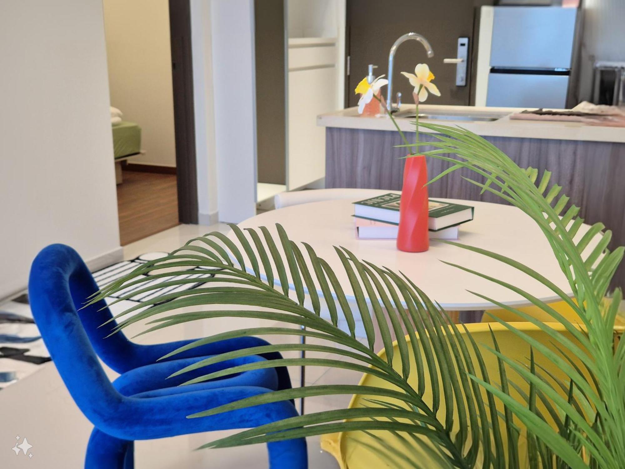 Funky Pop Art Paradise - 3 Pax 2 Bedroom Close To Jb Town Apartemen *